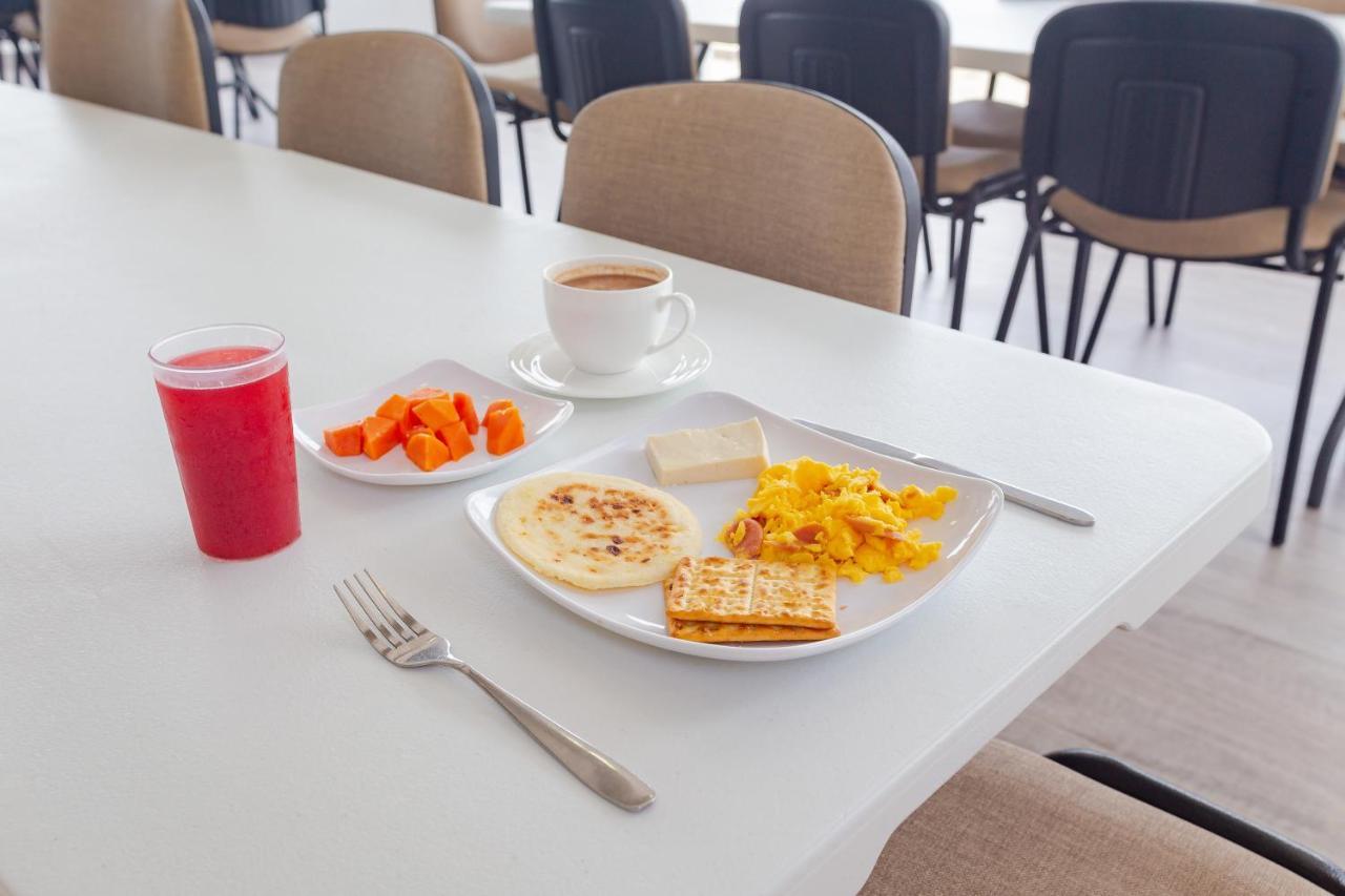 Hotel Ribera Sinu Montería Dış mekan fotoğraf